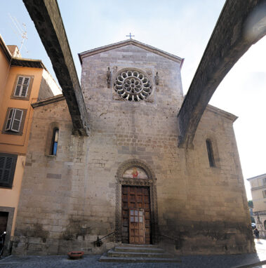 Comune di Viterbo. Chiesa di San giovanni Evangelista detta in Zoccoli. Facciata.
