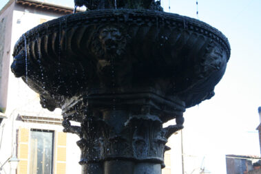 Viterbo Città d'Arte - Fontana di Piazza del Gesù