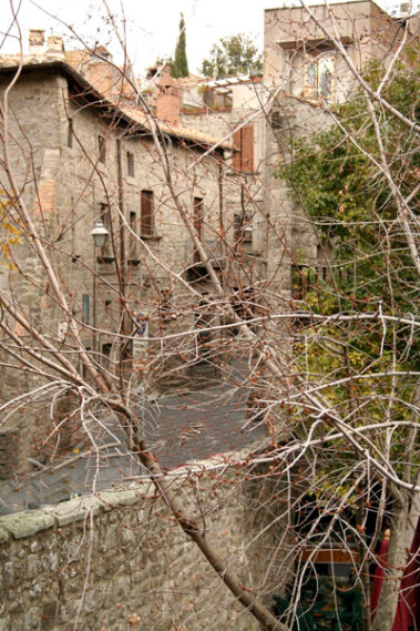Viterbo Città d'Arte - Ponte di Paradosso