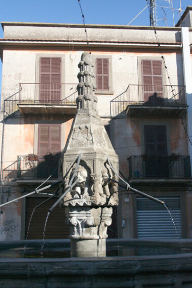 Viterbo Città d'Arte - Fontana del Piano