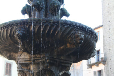 Viterbo Città d'Arte - Fontana di Piazza del Gesù