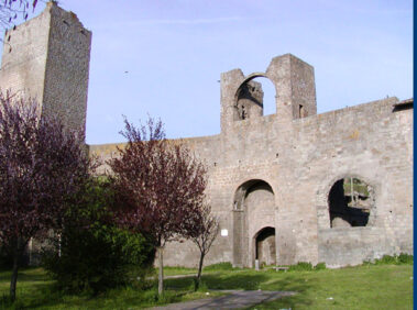 Porta di Valle vista da ovest