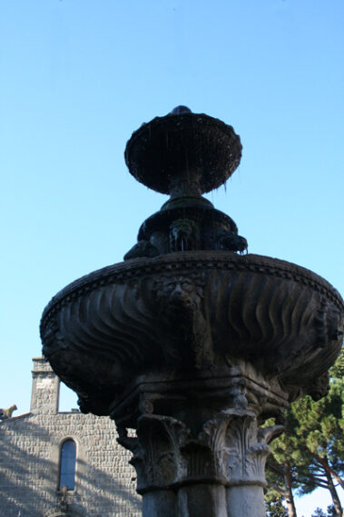 Viterbo Città d'Arte - Fontana di Piazza del Gesù