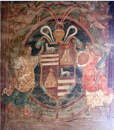 Emblemi delle famiglie Chigi e Gatti. Loggia.