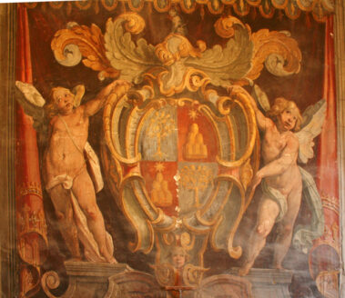 Stemma famiglia Chigi. Studiolo. Parete destra.