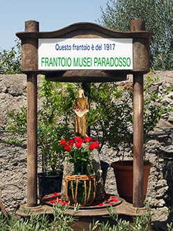 Edicola Santa Rosa (Via del Paradosso)